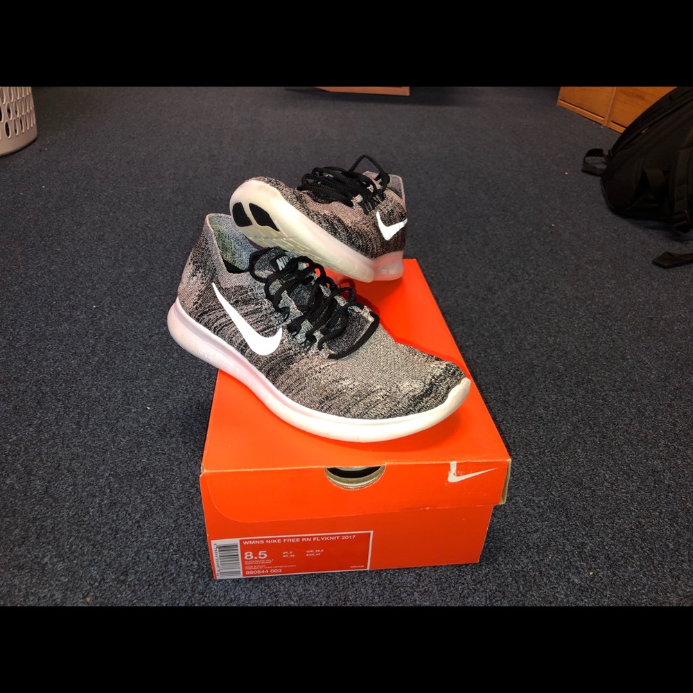 Womens Nike Free Run Flyknit 2017